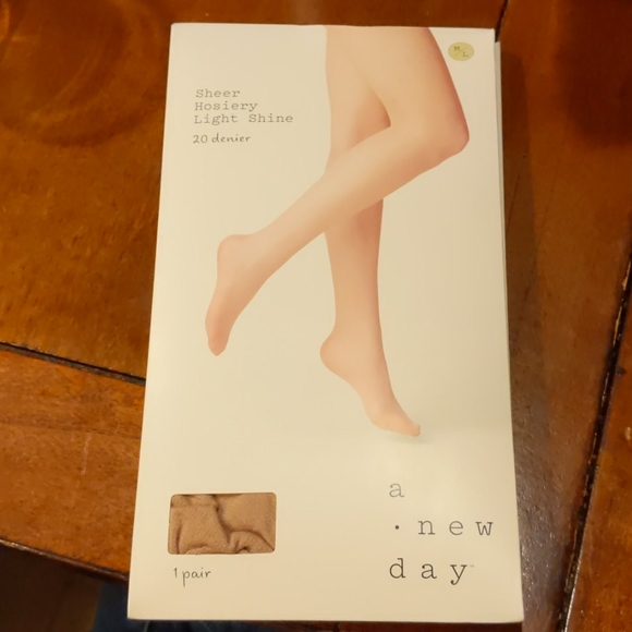 A new day sheer hosery M/L NWT
